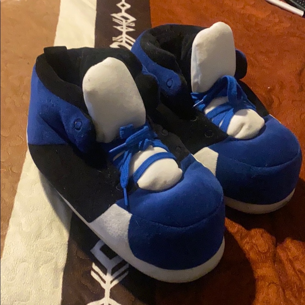 Non-branded slippers